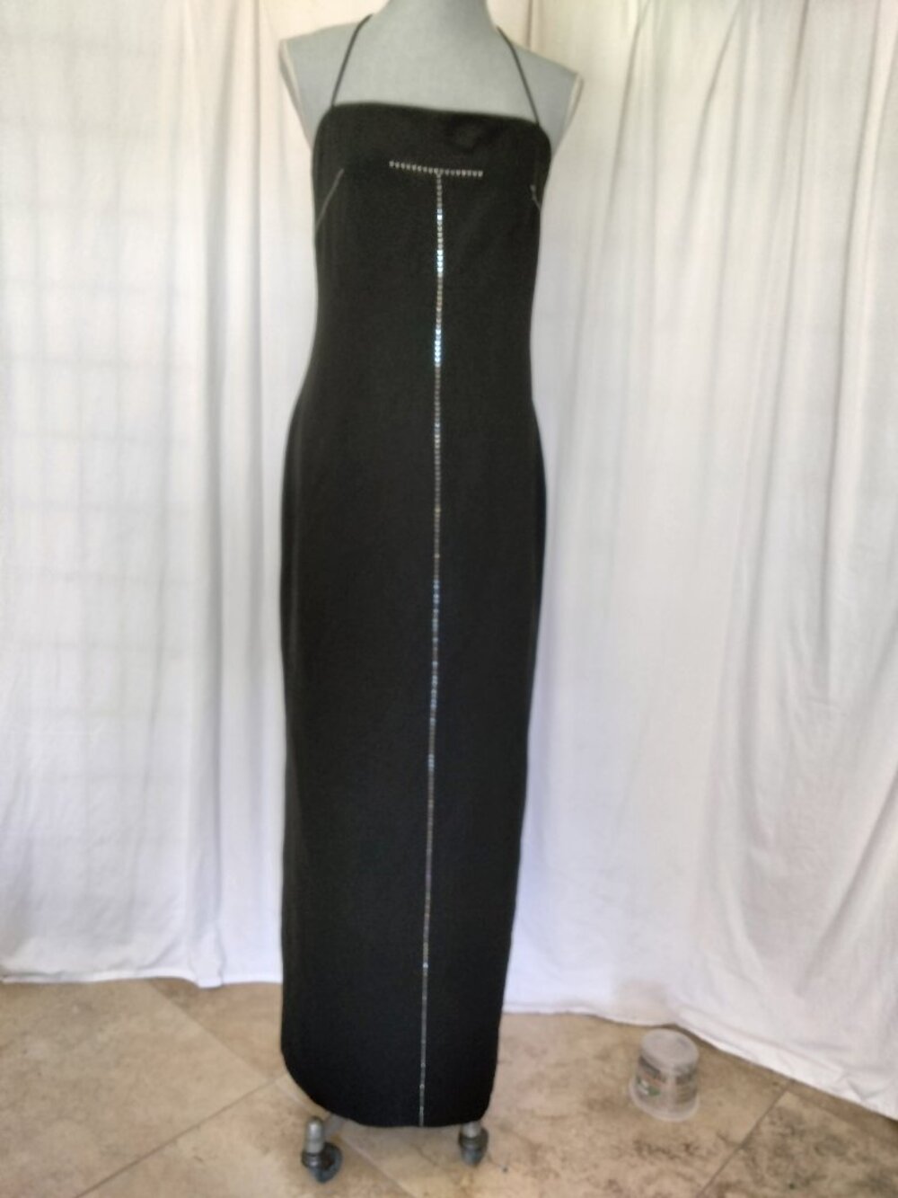 David Meister Vintage column dress w halter strap Fitted Black Formal Dress S8